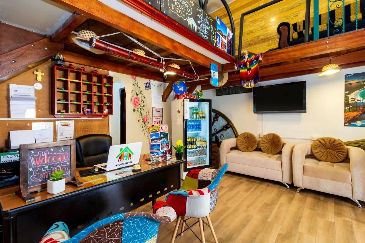 Friends Hotel & Rooftop - Historic Center & Museums 3*, Quito