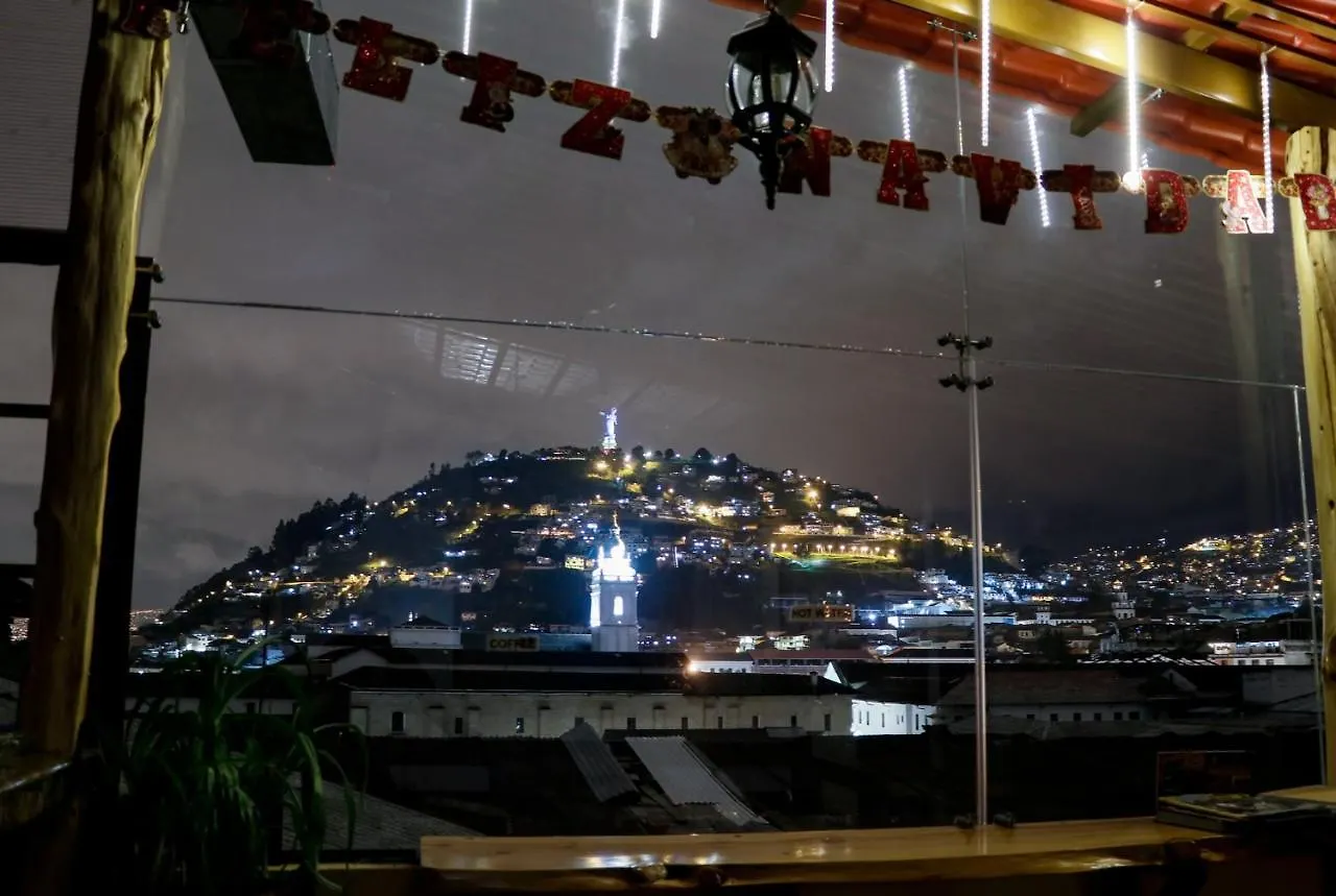 Friends Hotel & Rooftop - Historic Center & Museums Ecuador