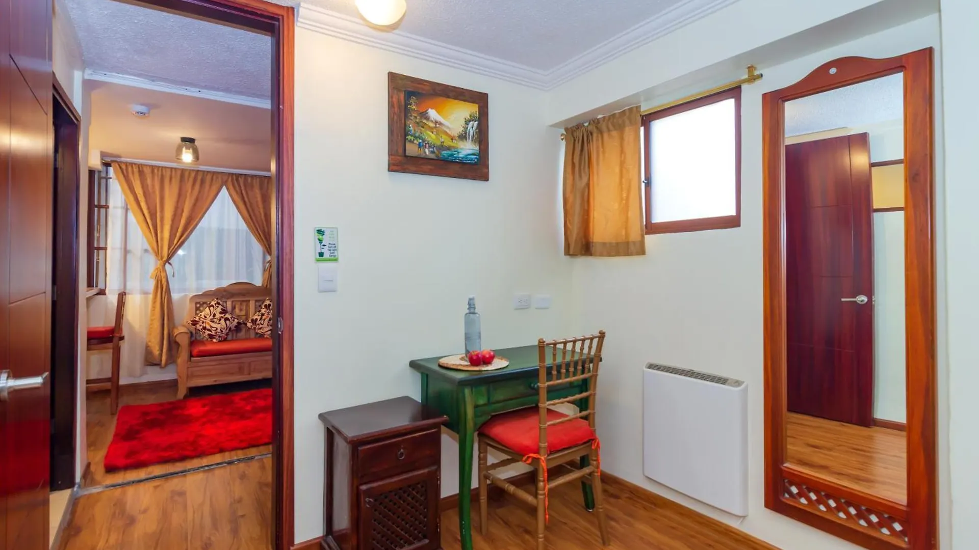 Friends Hotel & Rooftop - Historic Center & Museums  Quito