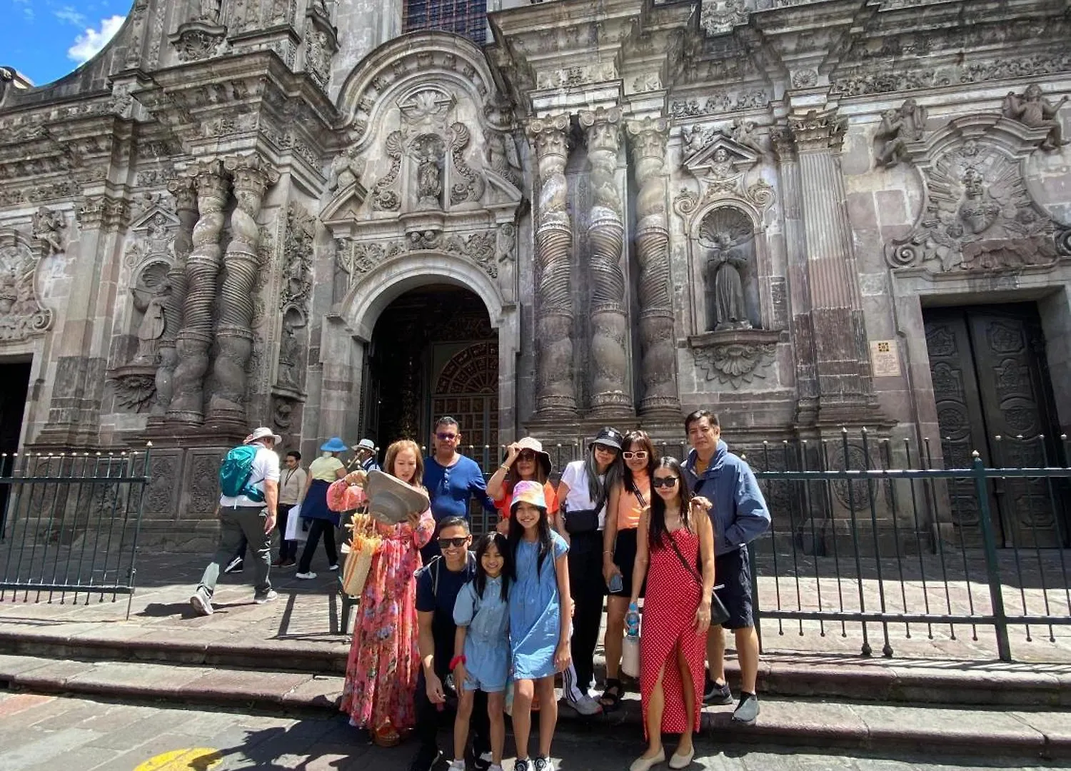 Friends Hotel & Rooftop - Historic Center & Museums  Quito