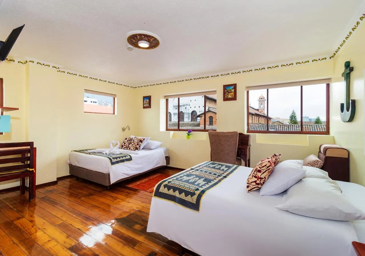 Friends Hotel & Rooftop - Historic Center & Museums Quito